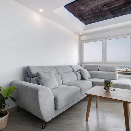 Vistas Al Mar Apartment *